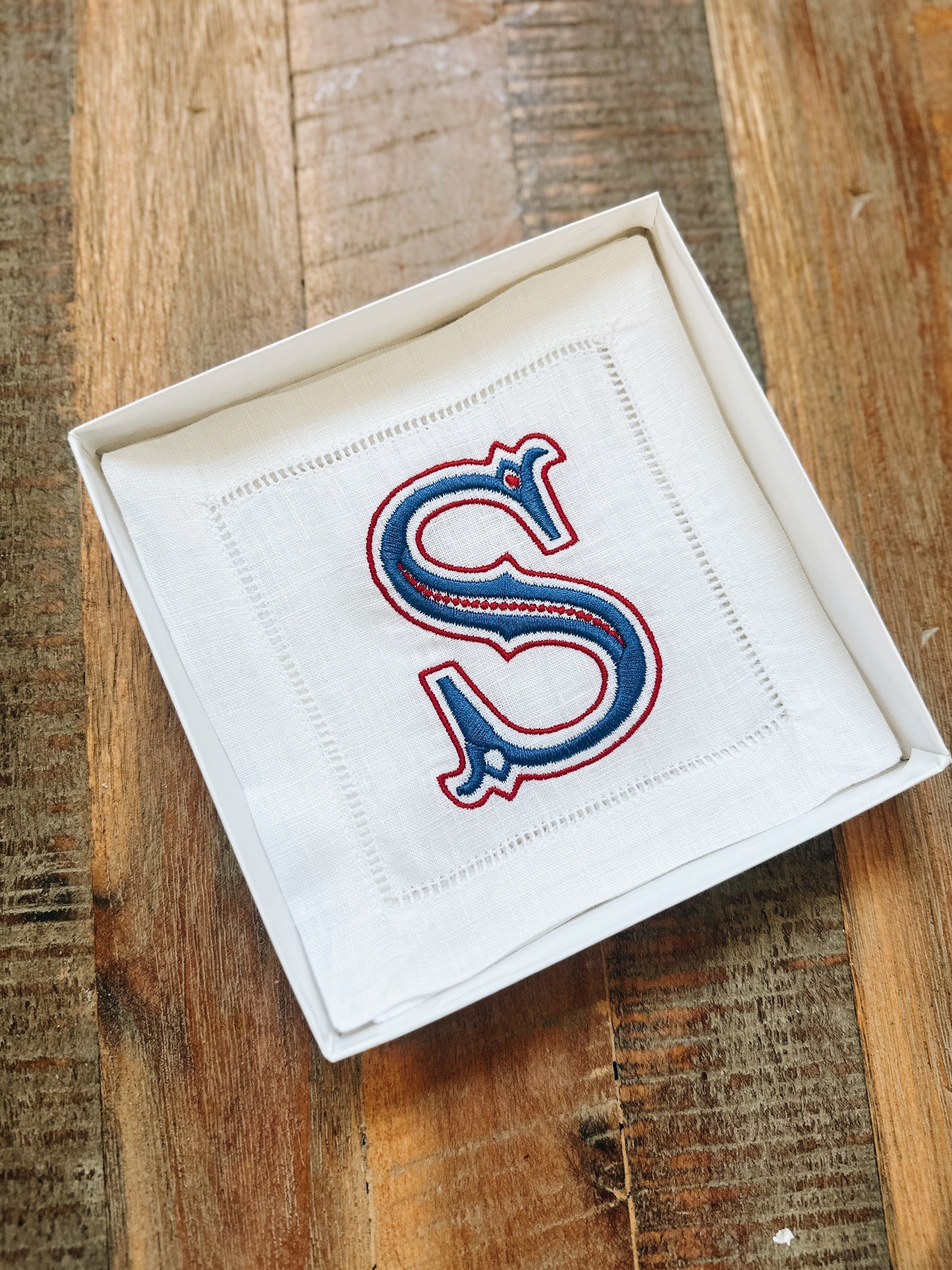 Single Letter Initial Linen Cocktail Napkins - Bess (Multicolor)