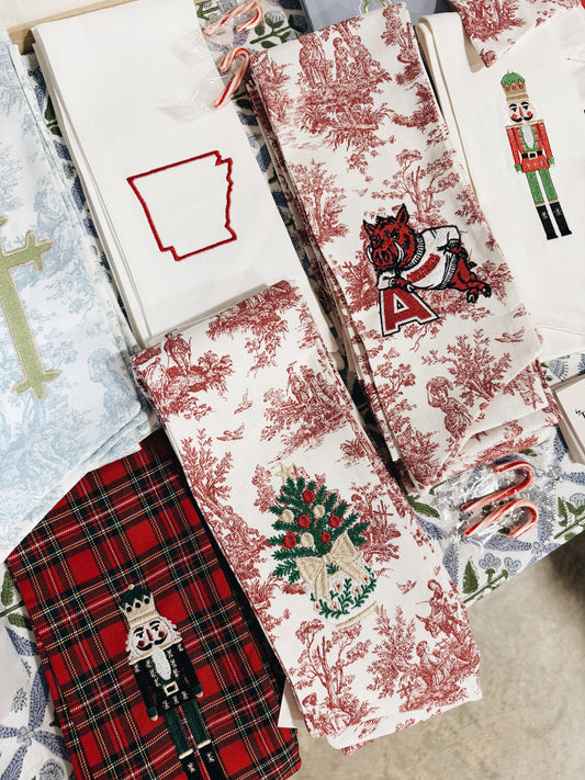 Christmas Tree in Pot Toile Wreath Sash