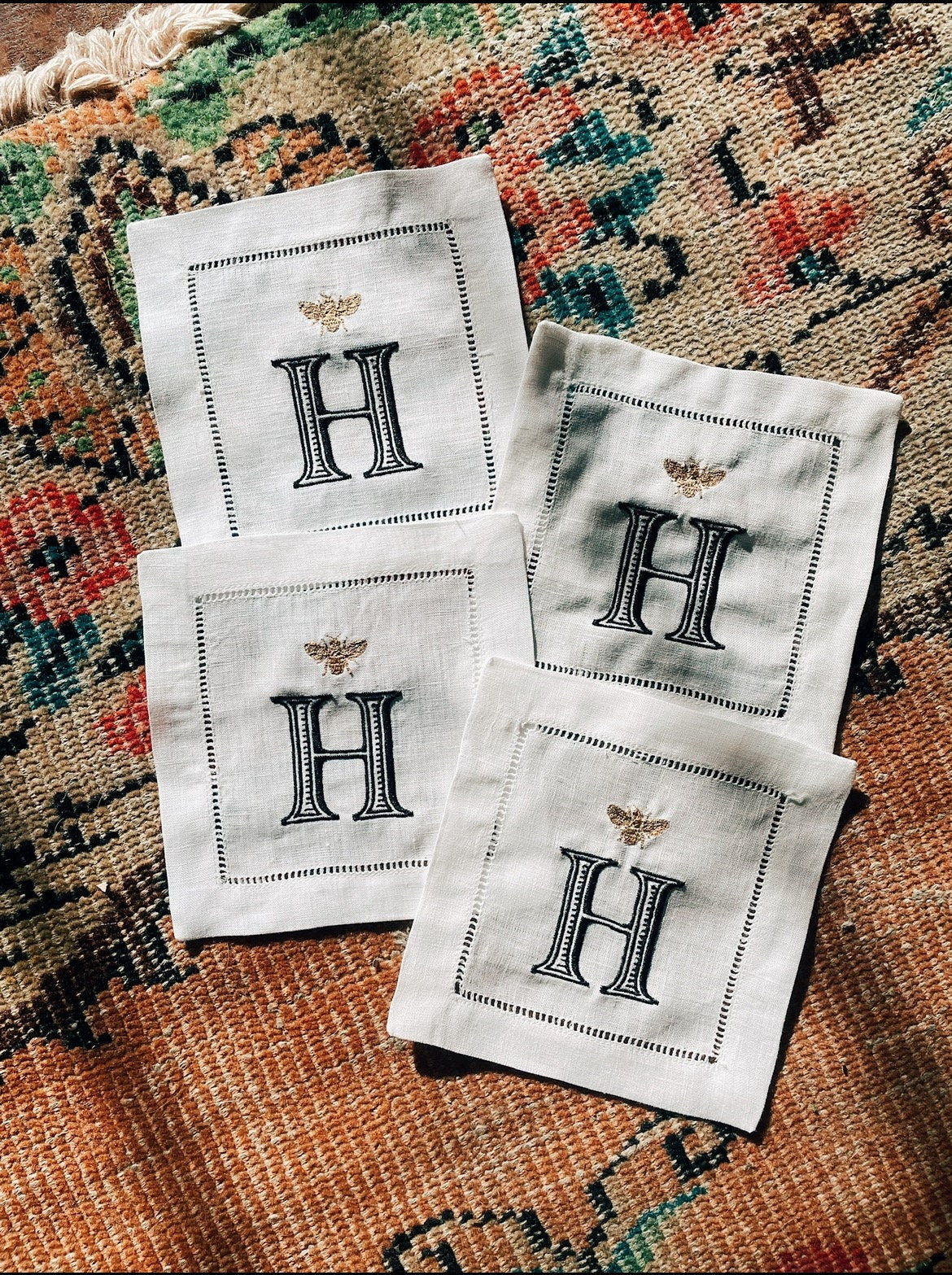 Single Initial With Bee Linen Cocktail Napkins