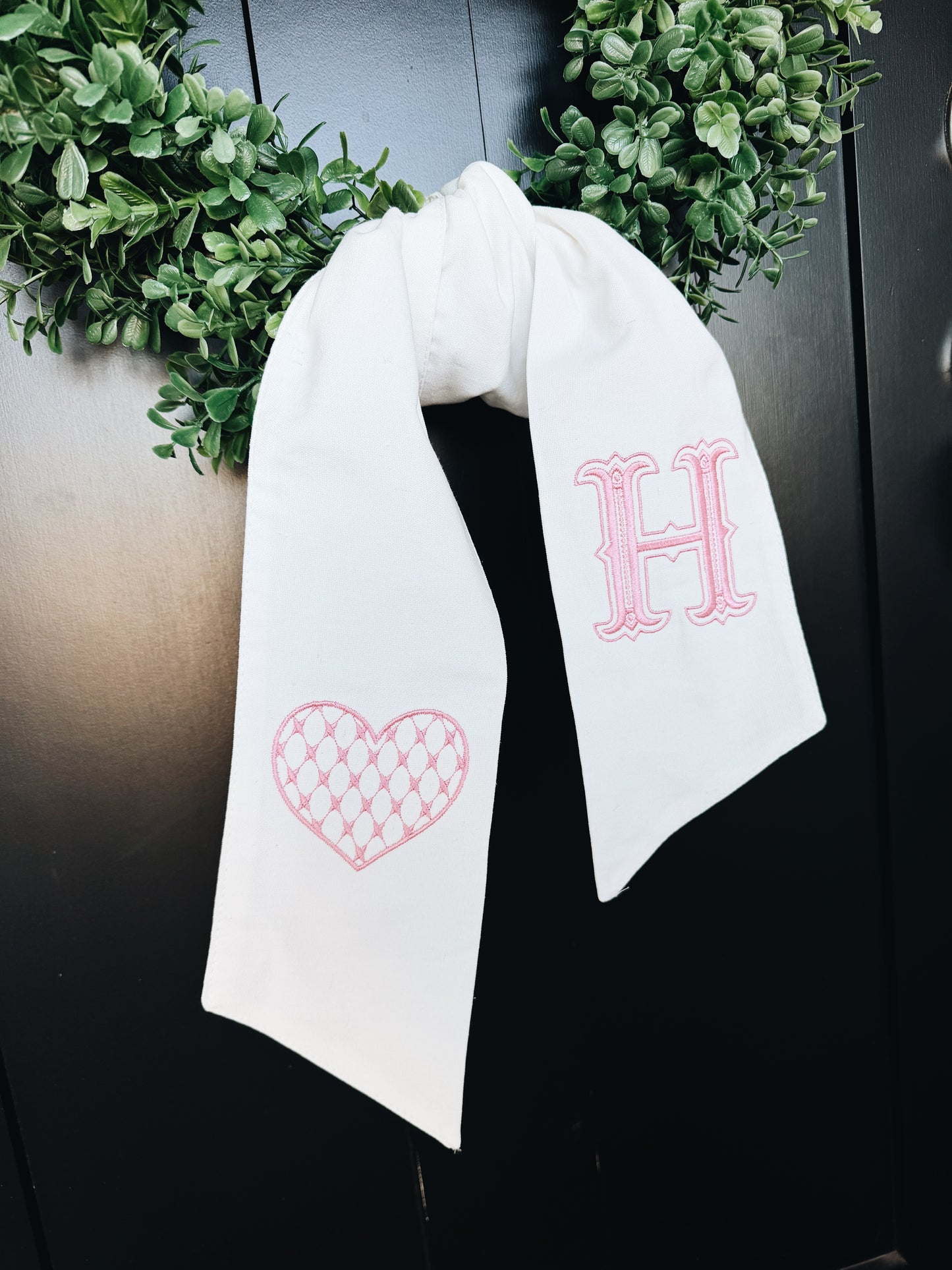 Chic Heart Valentine's Day Wreath Sash