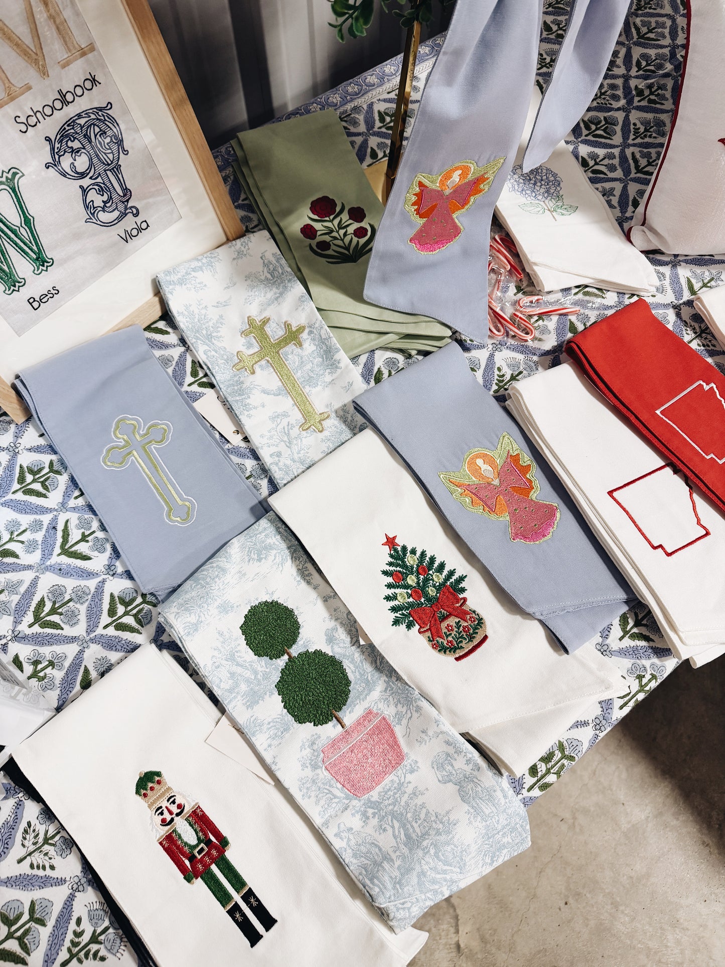 Topiary Toile Wreath Sash